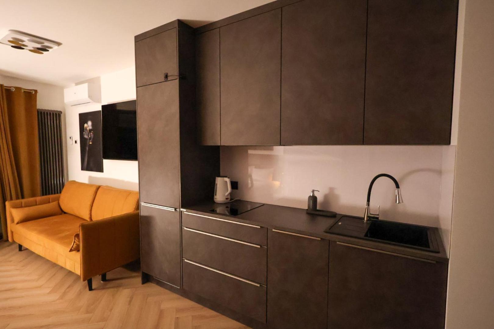 Premium Studio Klobucka Airport Varsovia Exterior foto